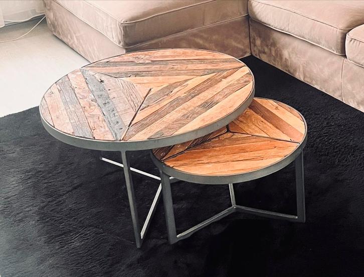 Set van 2 houten bijzettafels, Huis en Inrichting, Tafels | Salontafels, Gebruikt, Minder dan 50 cm, Rond, Overige houtsoorten