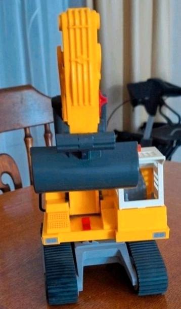 SPLINTERNIEUWE GROTE PLAYMOBIL MAXX 7 GRAAFMACHINE NR 4039

 beschikbaar voor biedingen