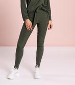 Studio anneloes margot broek L army green travelstof, Kleding | Dames, Broeken en Pantalons, Ophalen of Verzenden, Zo goed als nieuw