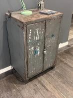 Metalen kastje vintage, Huis en Inrichting, Kasten | Overige, Ophalen, Gebruikt