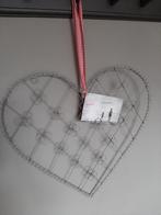 Kaarthouder van metaal in de vorm van een hart NIEUW., Ophalen of Verzenden, Nieuw, Overige typen