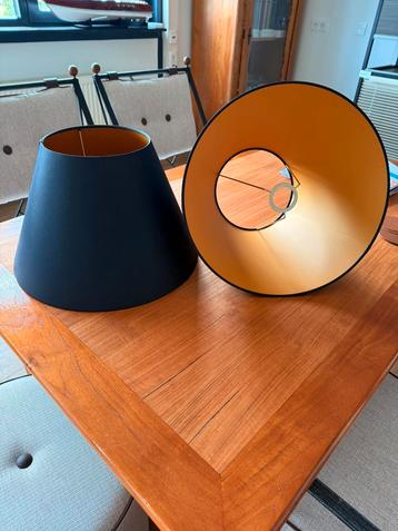 2 Lampenkappen beschikbaar voor biedingen