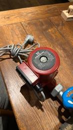 CV pomp grundfos, Doe-het-zelf en Verbouw, Verwarming en Radiatoren, Minder dan 30 cm, Overige typen, Minder dan 60 cm, Ophalen of Verzenden
