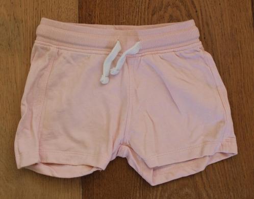 Korte broek van Hema 86, Kinderen en Baby's, Babykleding | Maat 86, Gebruikt, Meisje, Broekje, Ophalen of Verzenden
