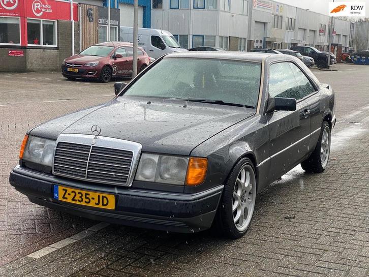 Mercedes-Benz 200-500 (W124) 300 CE/AUTOMAAT/ 2e EIG/airco/, Auto's, Mercedes-Benz, Bedrijf, Te koop, 200-Serie, ABS, Airconditioning