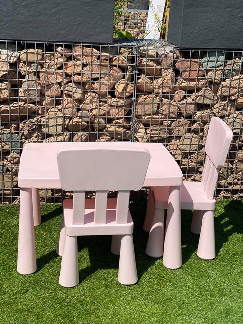 Coast Kindertafel met 2 Stoelen – 3-Delige Set – Roze, Kinderen en Baby's, Kinderkamer | Tafels en Stoelen, Gebruikt, Tafel(s) en Stoel(en)