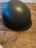 Twee legerhelmen, Ophalen of Verzenden, Landmacht, Nederland, Helm of Baret