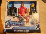 Avengers poppen Titan Hero Series 25 cm, Verzamelen, Transformers, G1, Ophalen of Verzenden, Zo goed als nieuw