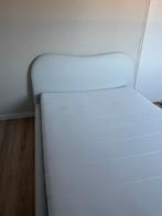 SKLUM Bed 135x200 MET MATRAS, Ophalen, Wit, Zo goed als nieuw, 200 cm