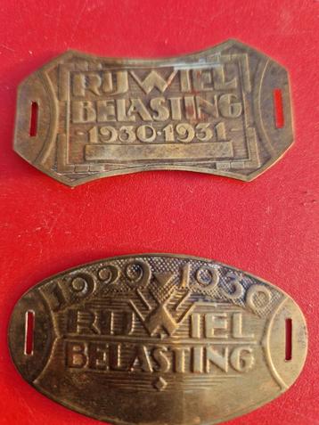 Antieke Fietsbelastingplaatjes 1929-1931 beschikbaar voor biedingen