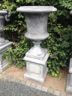Pot en sokkel calvi beton 130 cm hoog nieuw., Tuin en Terras, Bloembakken en Plantenbakken, Ophalen, Rond, Nieuw, Tuin