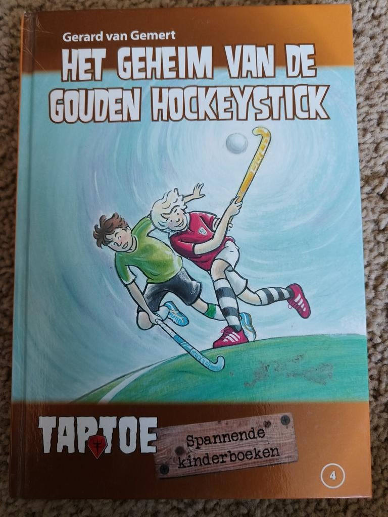 Het geheim van de gouden hockeystick, Boeken, Ophalen of Verzenden, Zo goed als nieuw, Gerard van Gemert, Fictie algemeen
