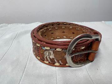Vintage Leren Riem met Buffel Motief beschikbaar voor biedingen