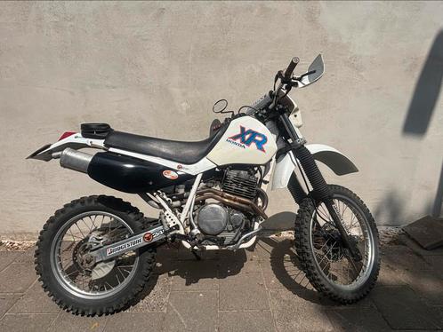 Mooie Honda XR600R enduro baja XR XR600, Motoren, Motoren | Honda, Particulier, Enduro, meer dan 35 kW, 1 cilinder, Ophalen