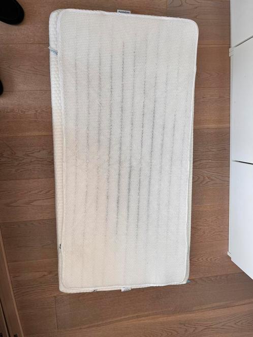 Aerosleep matras 120x60 cm + topper en 2 overtrekken, Kinderen en Baby's, Kinderkamer | Beddengoed, Zo goed als nieuw, Overige typen