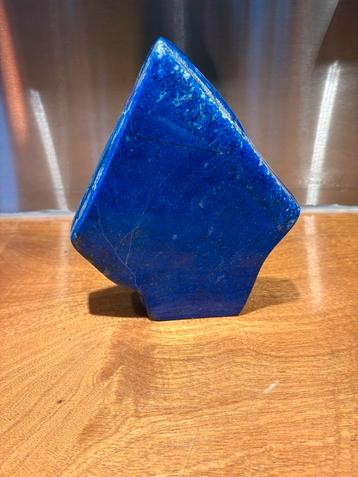 Lapis Lazuli edelsteen 20x16 cm 1358gram beschikbaar voor biedingen