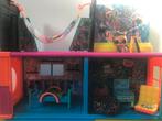 LOL Surprise Clubhuis + Veel Poppetjes & Opbergbak, Ophalen of Verzenden, Gebruikt, Poppenhuis