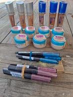 Partij Rimmel make up! 23 delig Foundation en lip Art. NIEUW, Ophalen of Verzenden, Nieuw, Overige kleuren, Gehele gezicht