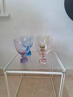 4 wijnglazen in gekleurd glas, Ophalen of Verzenden, Zo goed als nieuw, Overige typen