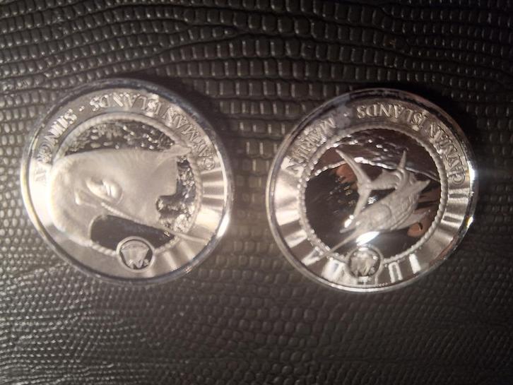 2 st. Cayman islands 2024, zilver 1oz, Marlin & Stingray, Postzegels en Munten, Edelmetalen en Baren, Zilver, Ophalen of Verzenden