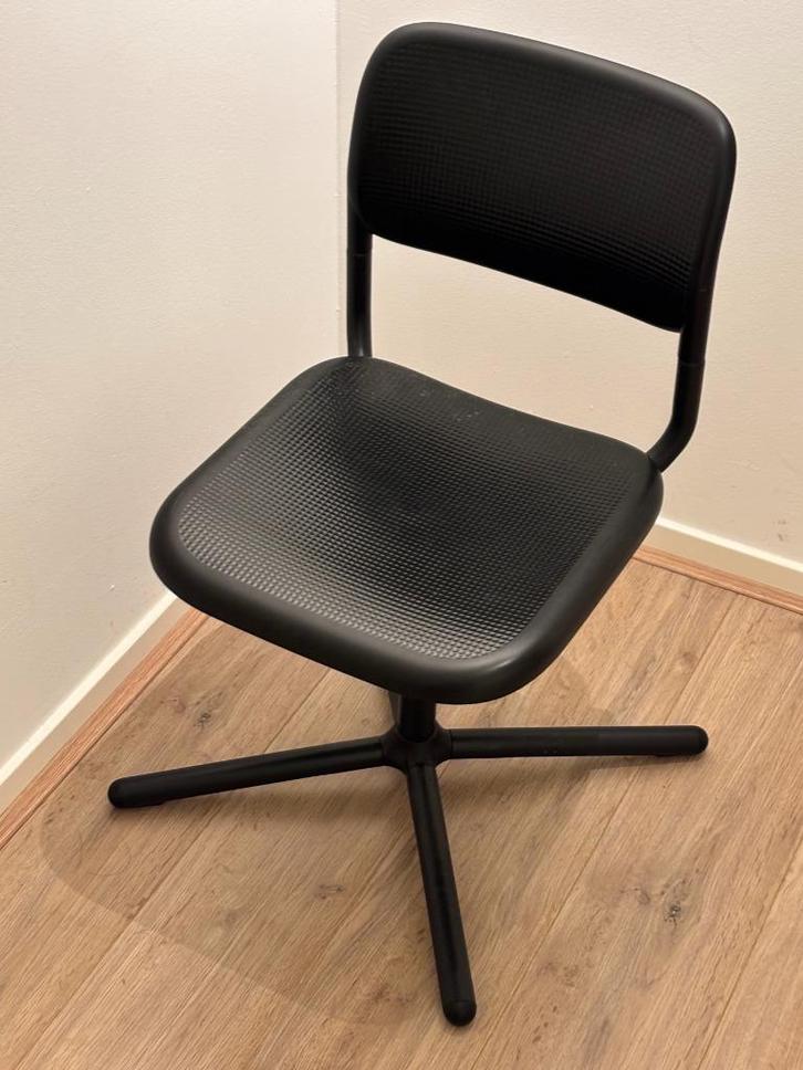 IKEA SMÄLLEN Bureaustoel, Huis en Inrichting, Bureaustoelen, Zo goed als nieuw, Bureaustoel, Zwart, Ophalen