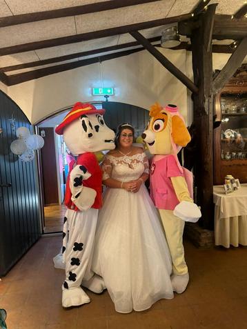 Mascotte op locatie beschikbaar voor biedingen