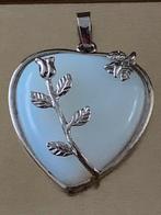 Kettinghanger maansteen hart en roosje nieuw, Wit, Nieuw, Ophalen of Verzenden, Steen of Mineraal