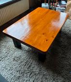 Massief houten salon tafel met stalen poten, Huis en Inrichting, Ophalen, Gebruikt, 100 tot 150 cm, 50 tot 100 cm