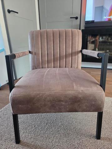 Grijs taupe kleurige fauteuil  beschikbaar voor biedingen