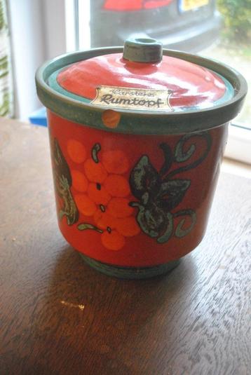 Rumtopf pot met deksel beschikbaar voor biedingen