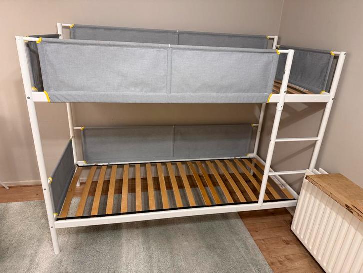 Stapelbed 90x200 - Zo goed als nieuw, Kinderen en Baby's, Kinderkamer | Stapelbedden en Hoogslapers, Zo goed als nieuw, Stapelbed