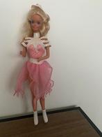 Leuke Barbie van Mattel met schaatsen, Verzamelen, Poppen, Ophalen of Verzenden, Zo goed als nieuw, Pop