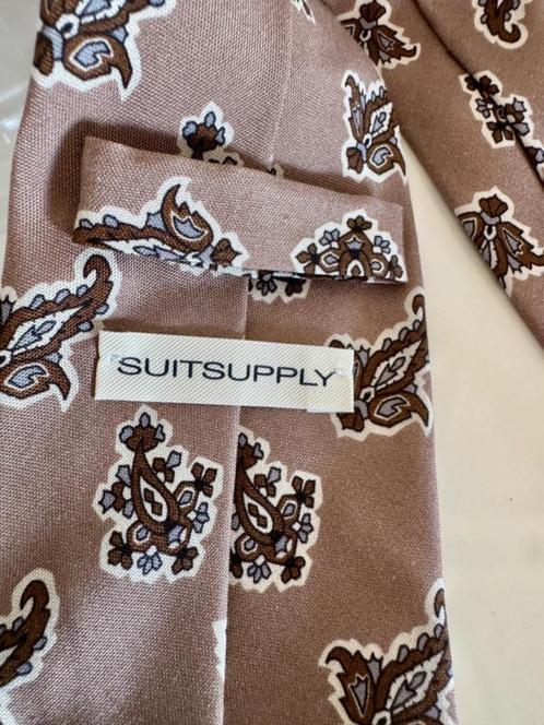 SUITSUPPLY zuiver zijden nieuwstaat stropdas beige BCBC, Kleding | Heren, Stropdassen, Zo goed als nieuw, Met patroon, Beige, Ophalen of Verzenden