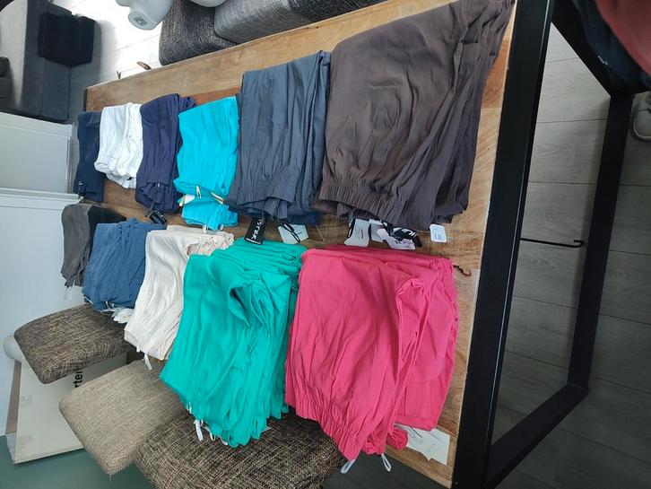 Nieuwe Twister Curve Broeken Te Koop – 63 Stuks –, Kleding | Dames, Dames-kledingpakketten, Nieuw, Maat 46/48 (XL) of groter, Ophalen of Verzenden