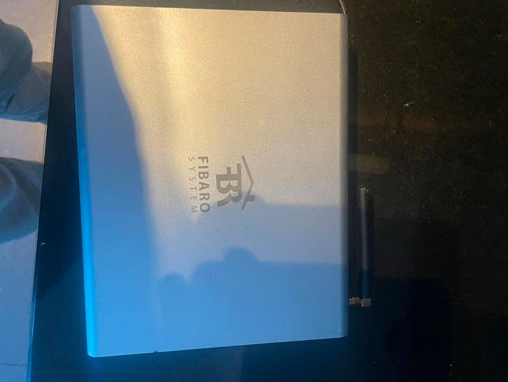 Fibaro Home Center 2 (HC2) - Smart Home Hub, Computers en Software, Powerlines, Gebruikt, Ophalen of Verzenden