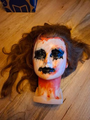 Halloween hoofd  beschikbaar voor biedingen