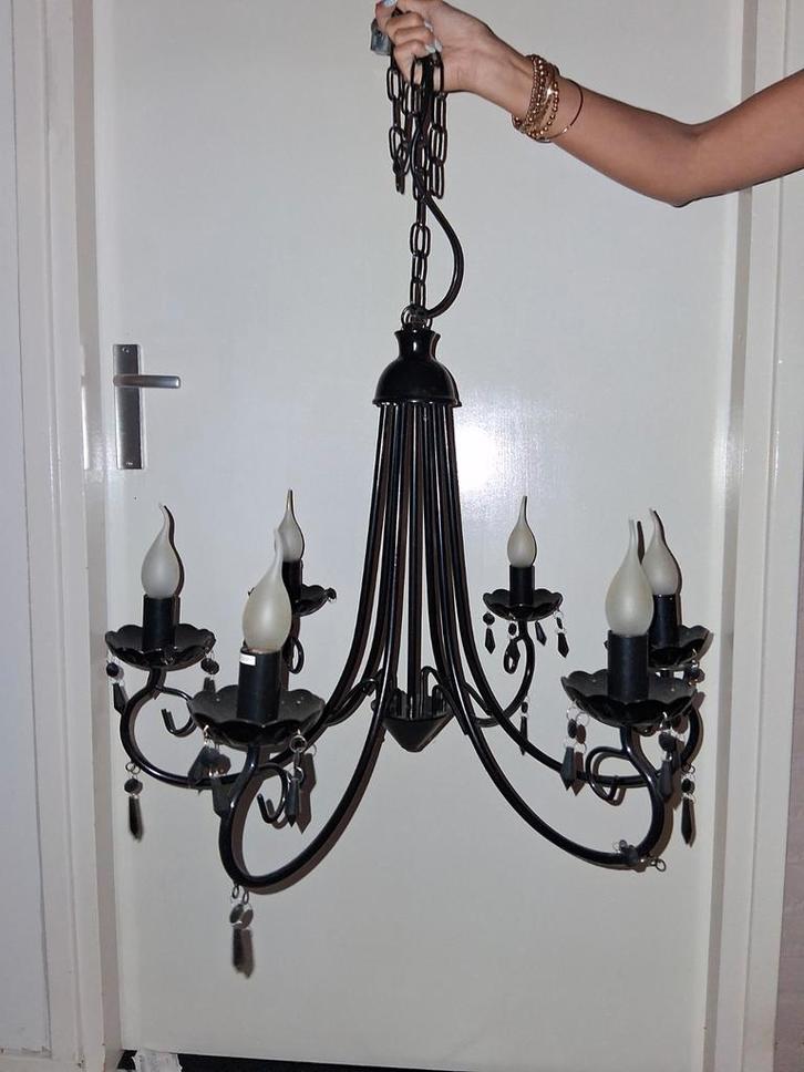 Zwarte Kroonluchter met 6 Lampjes, Huis en Inrichting, Lampen | Kroonluchters, Gebruikt, Metaal, Ophalen of Verzenden