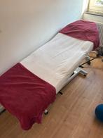 Behandelstoel 2 jaar oud. Wel verkleurd door UV licht, Ophalen, Zo goed als nieuw, Massagetafel