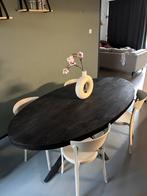 Zwarte ovale mangohouten tafel - 3 jaar oud, Huis en Inrichting, Tafels | Eettafels, Ophalen, Gebruikt, 100 tot 150 cm, Vijf personen of meer
