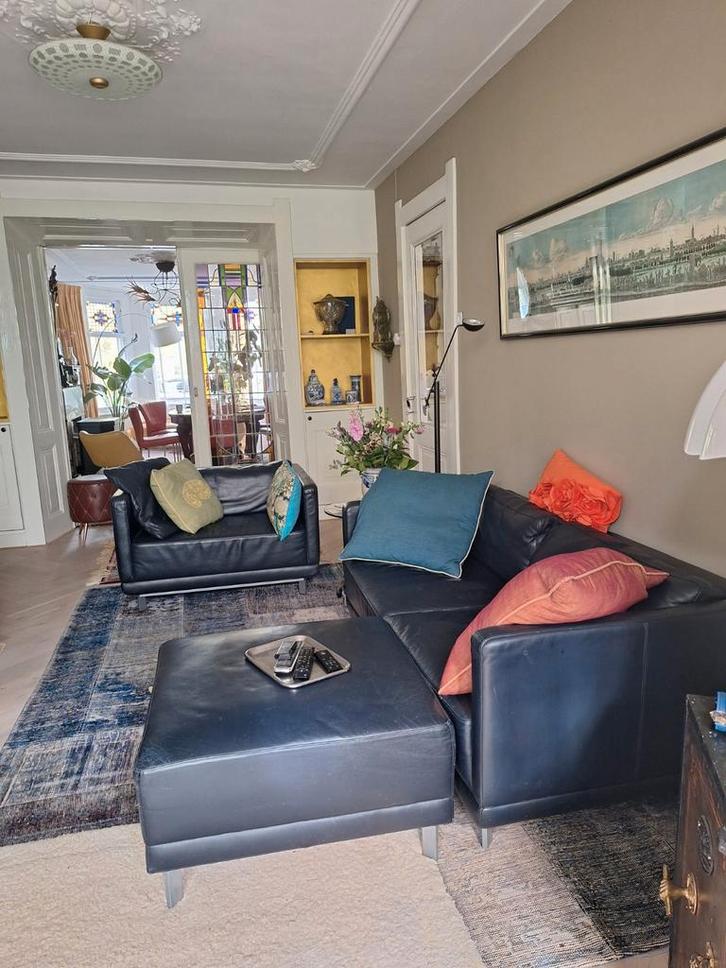 Zithoek compleet dkblauw/zwart , 2-zitter, loveseat, hocker, Huis en Inrichting, Banken | Complete zithoeken, Gebruikt, Ophalen