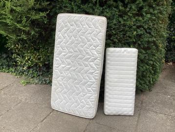 2 MATRASJES, kindermaat beschikbaar voor biedingen