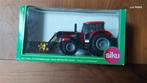 Siku 3651 Case met hooibaal equipment, Hobby en Vrije tijd, Modelauto's | 1:32, Ophalen of Verzenden, Zo goed als nieuw, Tractor of Landbouw