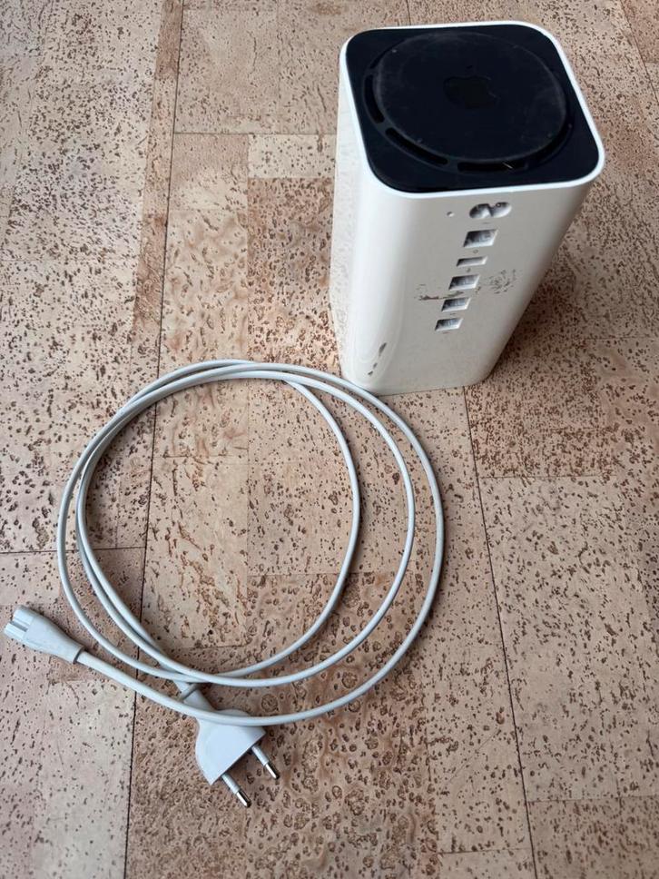 Apple Airport Time Capsule zonder harddisk, Computers en Software, Routers en Modems, Gebruikt, Router met modem, Ophalen of Verzenden