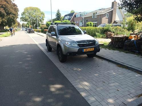 Subaru Forester 2.0 AWD AUT 2010 Grijs, Auto's, Subaru, Particulier, Forester, Achteruitrijcamera, Airbags, Airconditioning, Android Auto