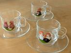 Vintage Fabeltjeskrant Theeglas met schotel 3 stiks, Huis en Inrichting, Nieuw, Ophalen of Verzenden, Glas, Overige stijlen
