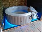 jacuzzi 6 persoons met klein defect, Tuin en Terras, Bubbelbaden en Hottubs, Ophalen, Gebruikt