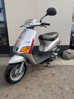 ⭐️Piaggio zip 2t type Brom Zilvergrijs 19397km⭐️, Fietsen en Brommers, Ophalen, Zo goed als nieuw, Benzine, Zip