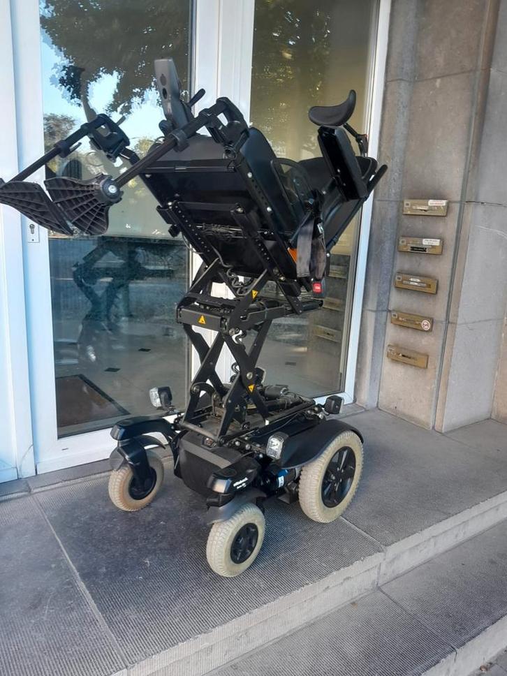 Elektrische rolstoel Ottobock Juvo B5 scootmobiel goed staat, Diversen, Rolstoelen, Zo goed als nieuw, Elektrische rolstoel, Ophalen of Verzenden