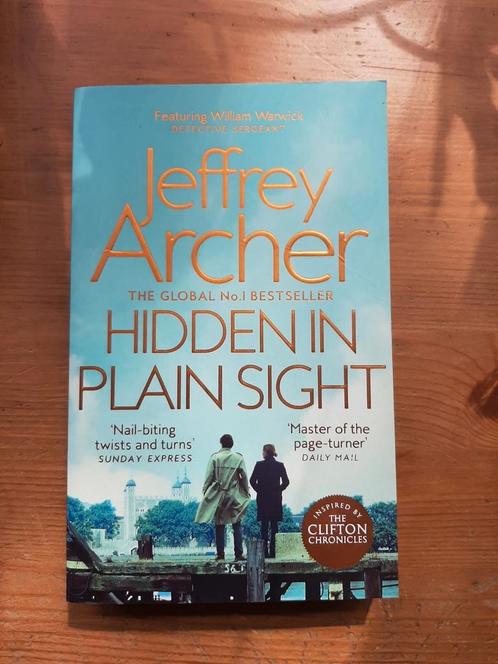 Boek Jeffrey archer - hidden in plain sight, Boeken, Taal | Engels, Ophalen of Verzenden