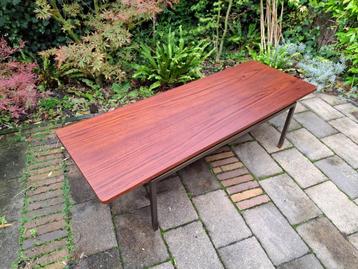Retro vintage Louis van Teeffelen salontafel beschikbaar voor biedingen